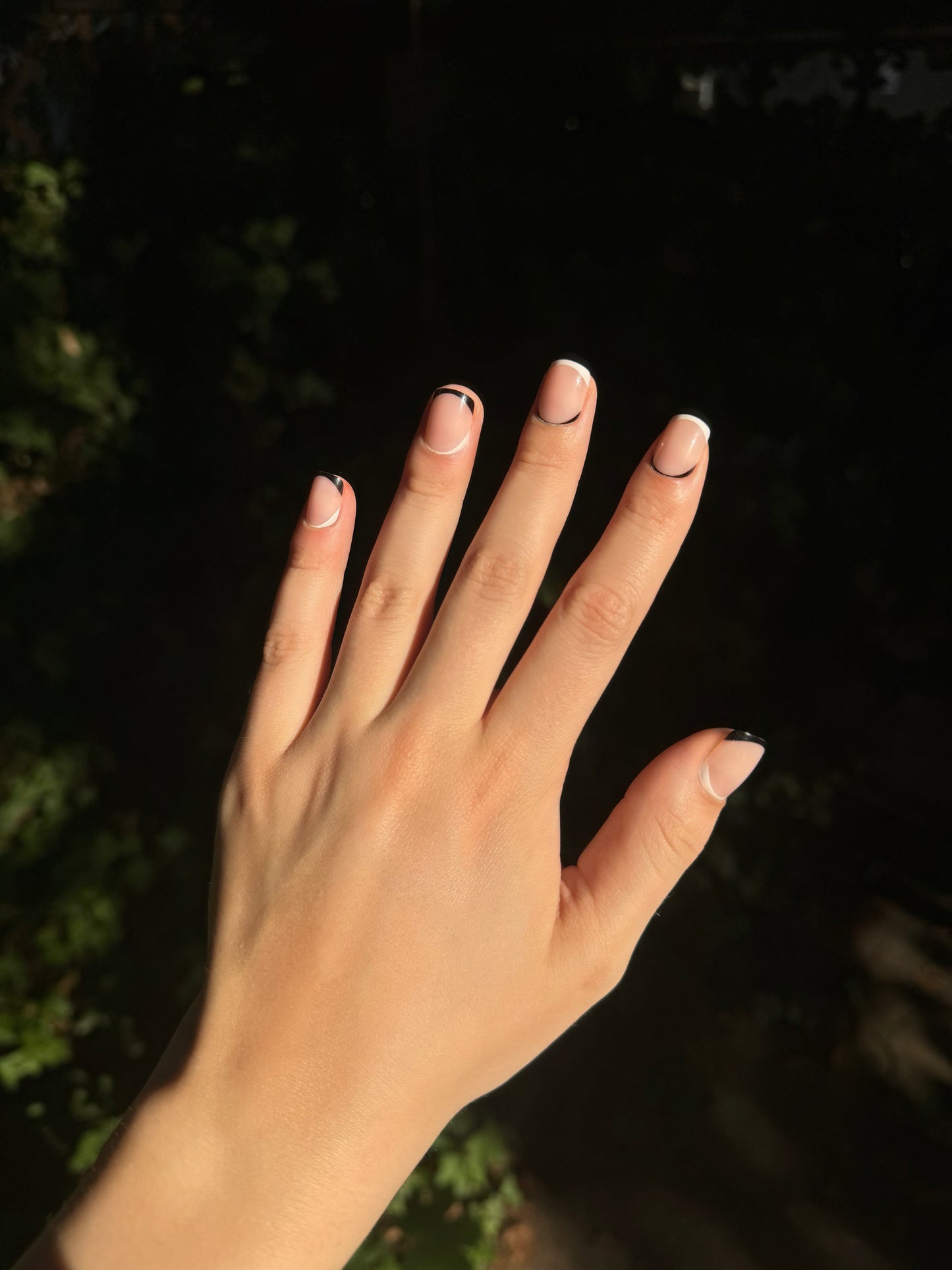 B&W Nails