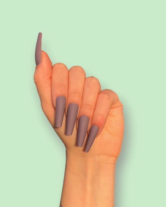 Chinchilla Nails