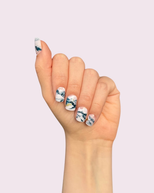 Wave Nails