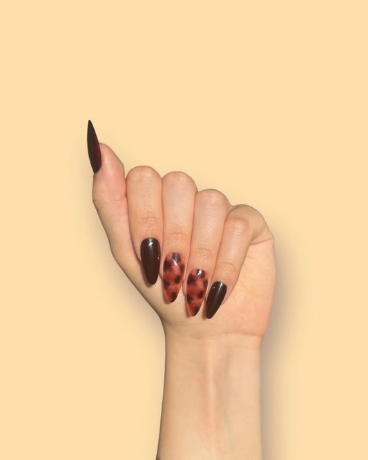 Leopard Nails